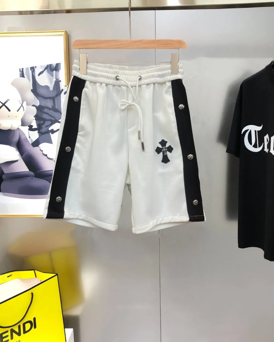SSNew Arrival Same Style👫logo ， Same Style ， ！ * ， logo ！ ， ， ！ ， 、 、 ， ！ Breathable 。Versatile ， ， V ， ， Same Style！ Size：M-3XL